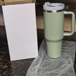 40 oz Insulated Tumbler with Handle & Straw – Sage Green with Gray accents